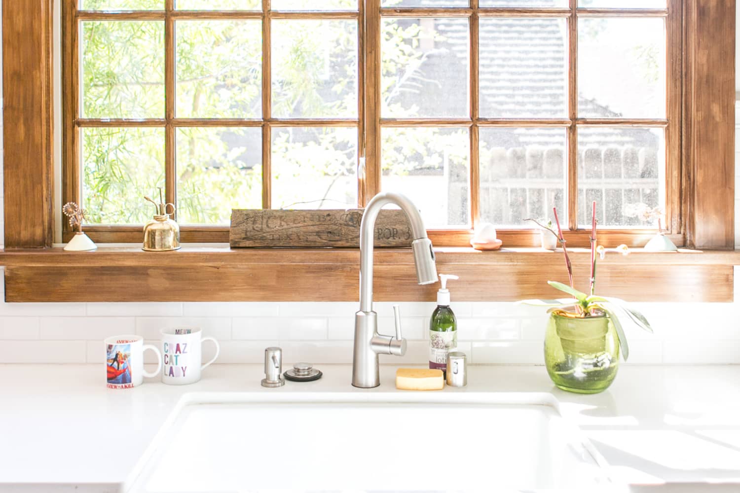 This  Gadget Prevents the Area Around My Sink from Getting Slimy (Plus, It’s Pretty!)