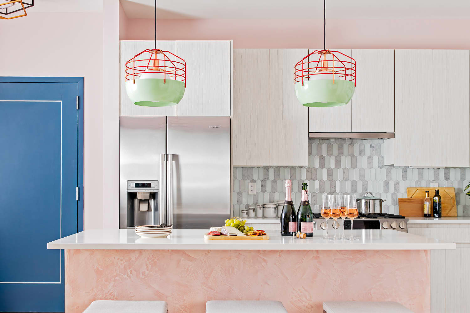 3 Lessons We Learned from This Condo’s Perky Pink Kitchen in Boston ...
