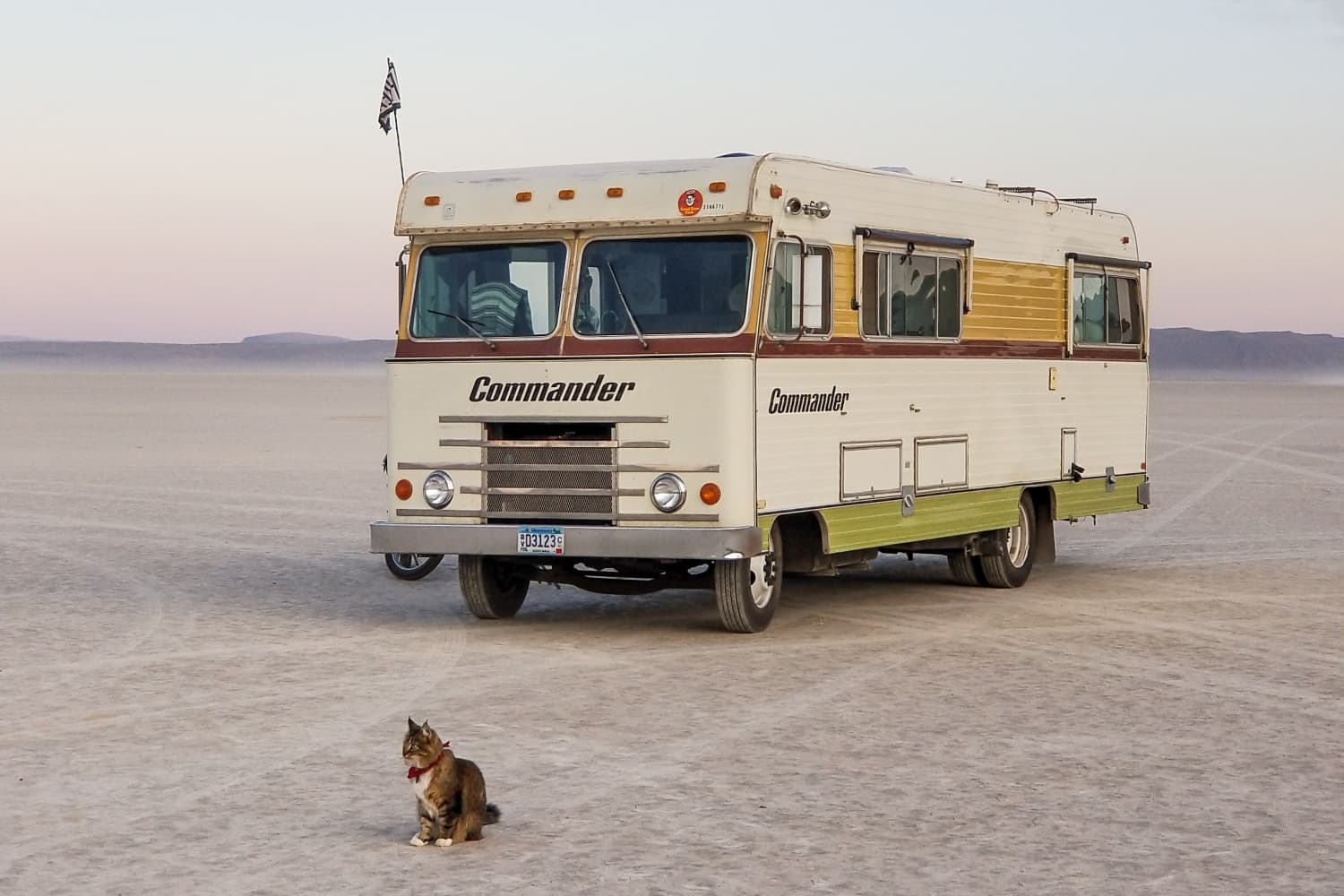 175-Square-Foot 1978 Dodge Commander RV Photos | Apartment Therapy