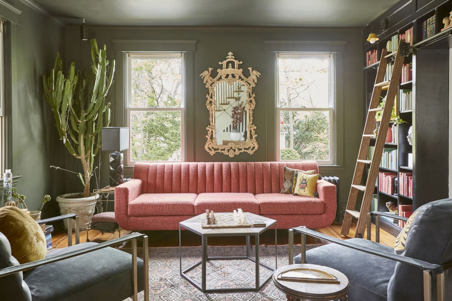 This Eclectic Family Home Embraces Color While Exuding Sophistication ...