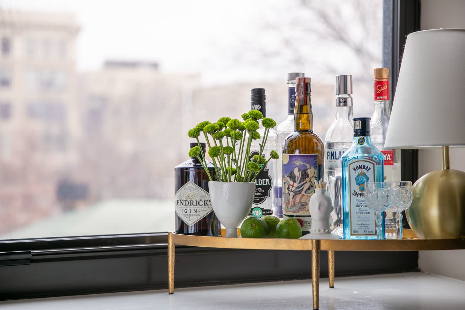 These Holiday Cocktail Bombs Will Add a Perfect Sparkly Touch to Your Dinner Menu