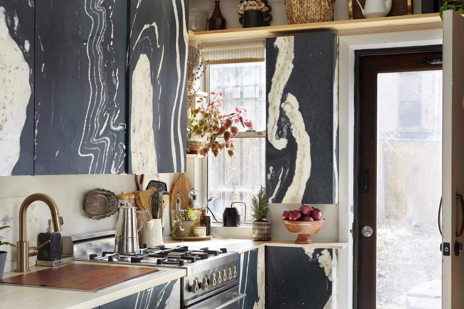 You Have to See How This Renter Created Marble Kitchen Cabinets for Less