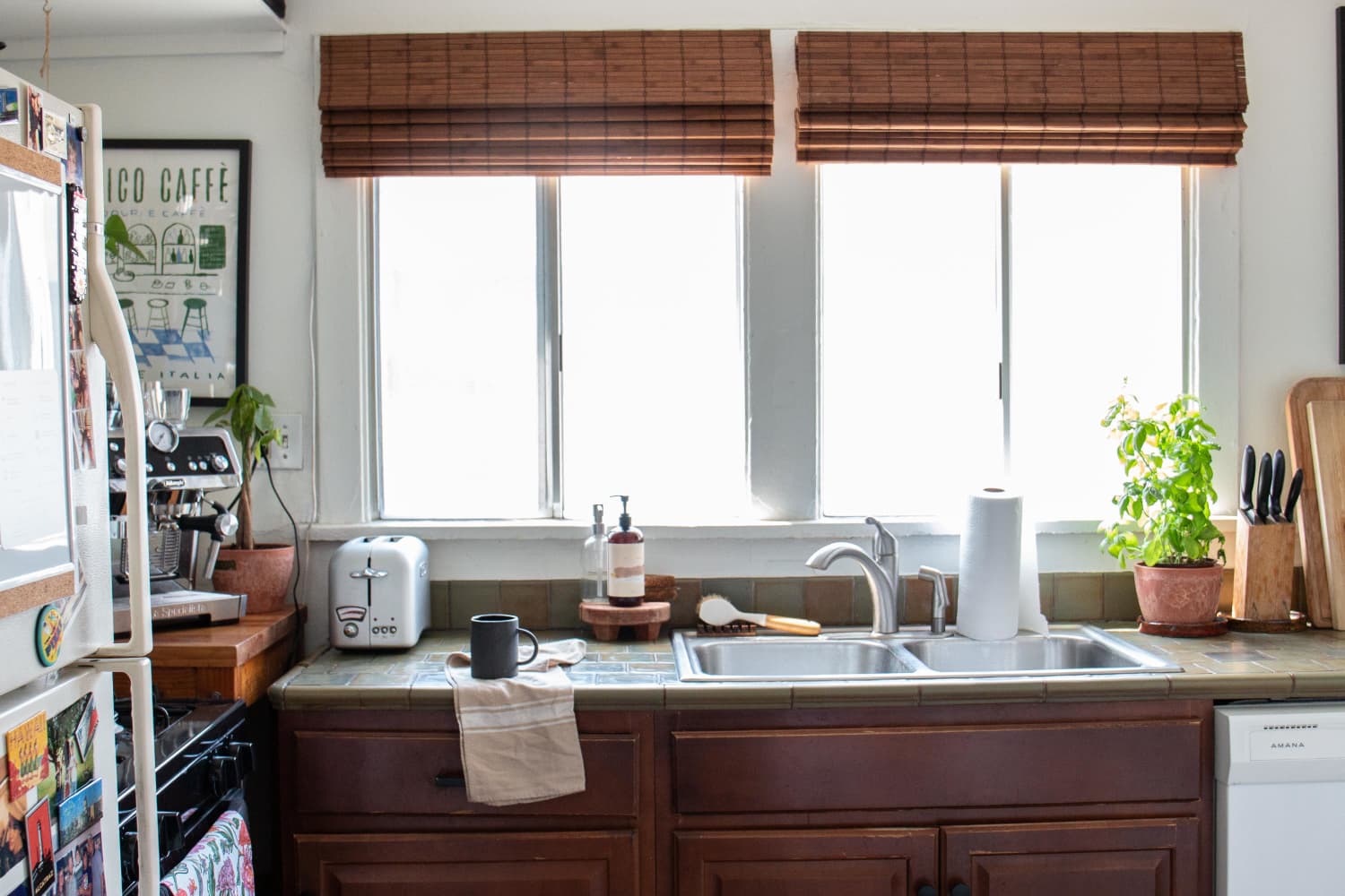 This Stylish Dish Saves Bar Soap From Crumbling and Keeps Your Counters Spotless