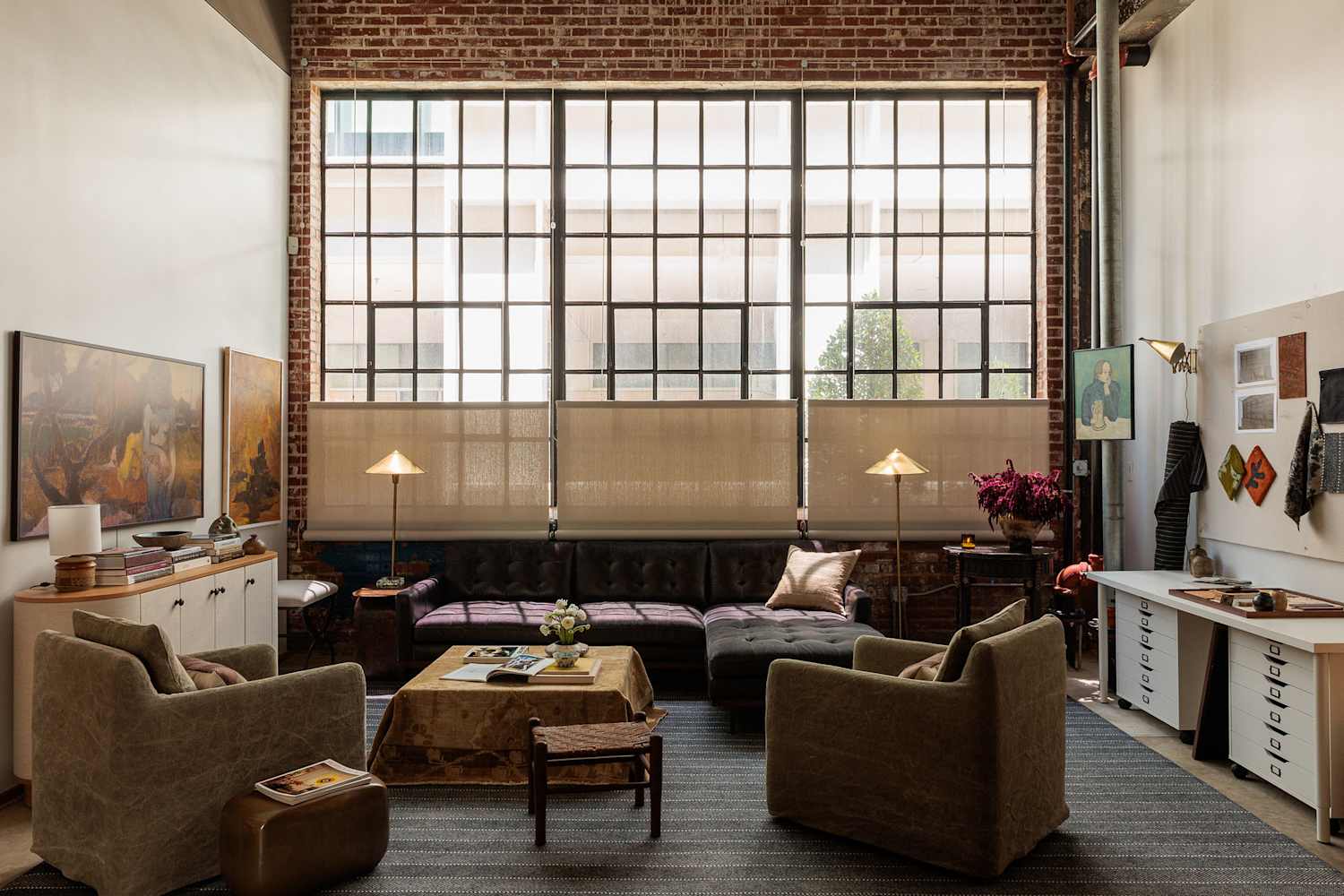 The One Spot You Should Hang Artwork in an Industrial Home | Apartment ...