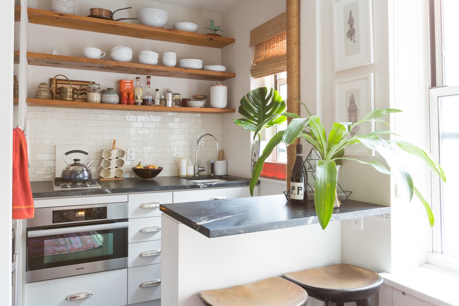 6 Reasons Small Kitchens Are Way Better than Larger Ones