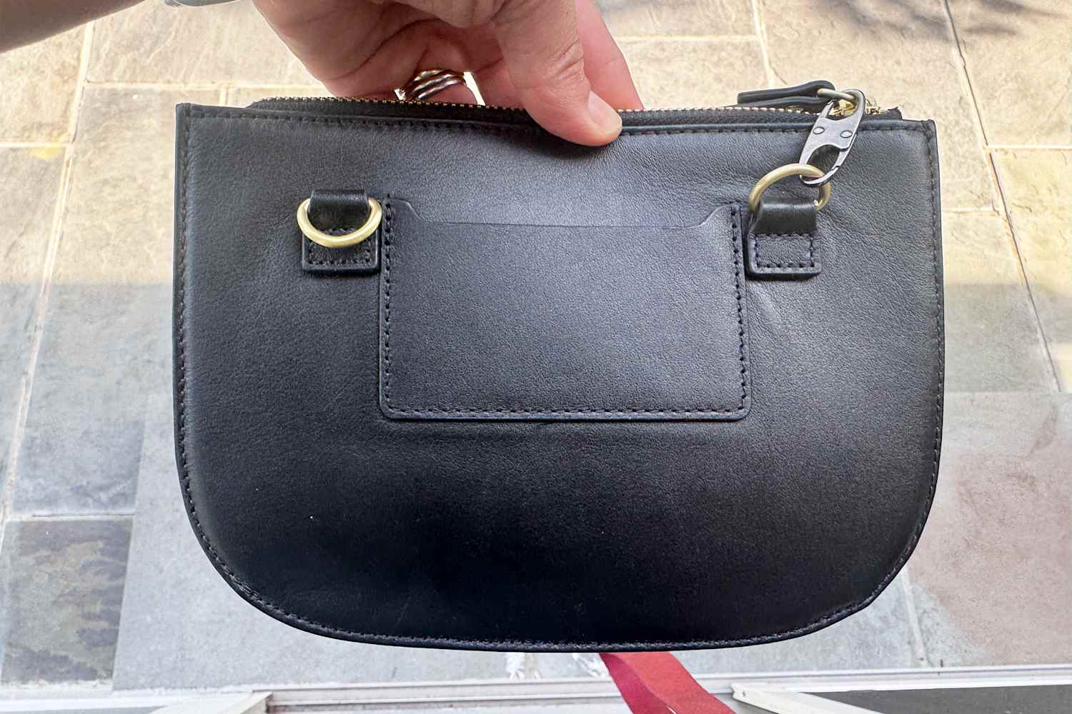 This $7 Find Thwarts Pickpockets for Good | Apartment Therapy