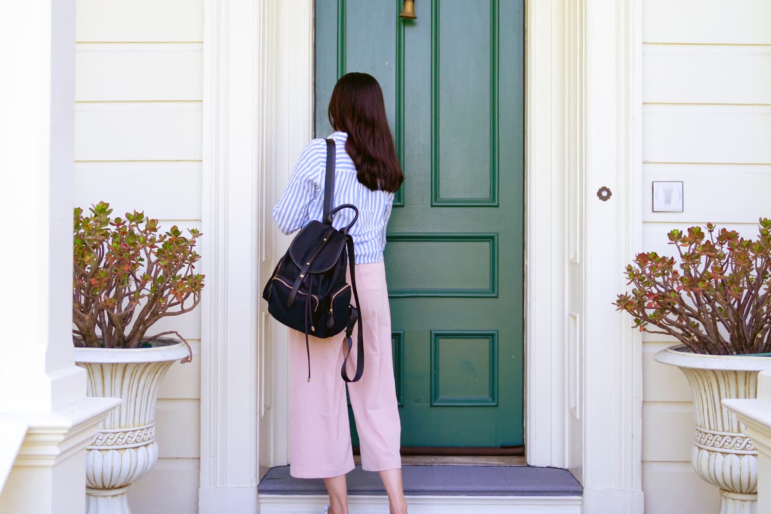 The Most Instagrammed Front Door Colors | Apartment Therapy
