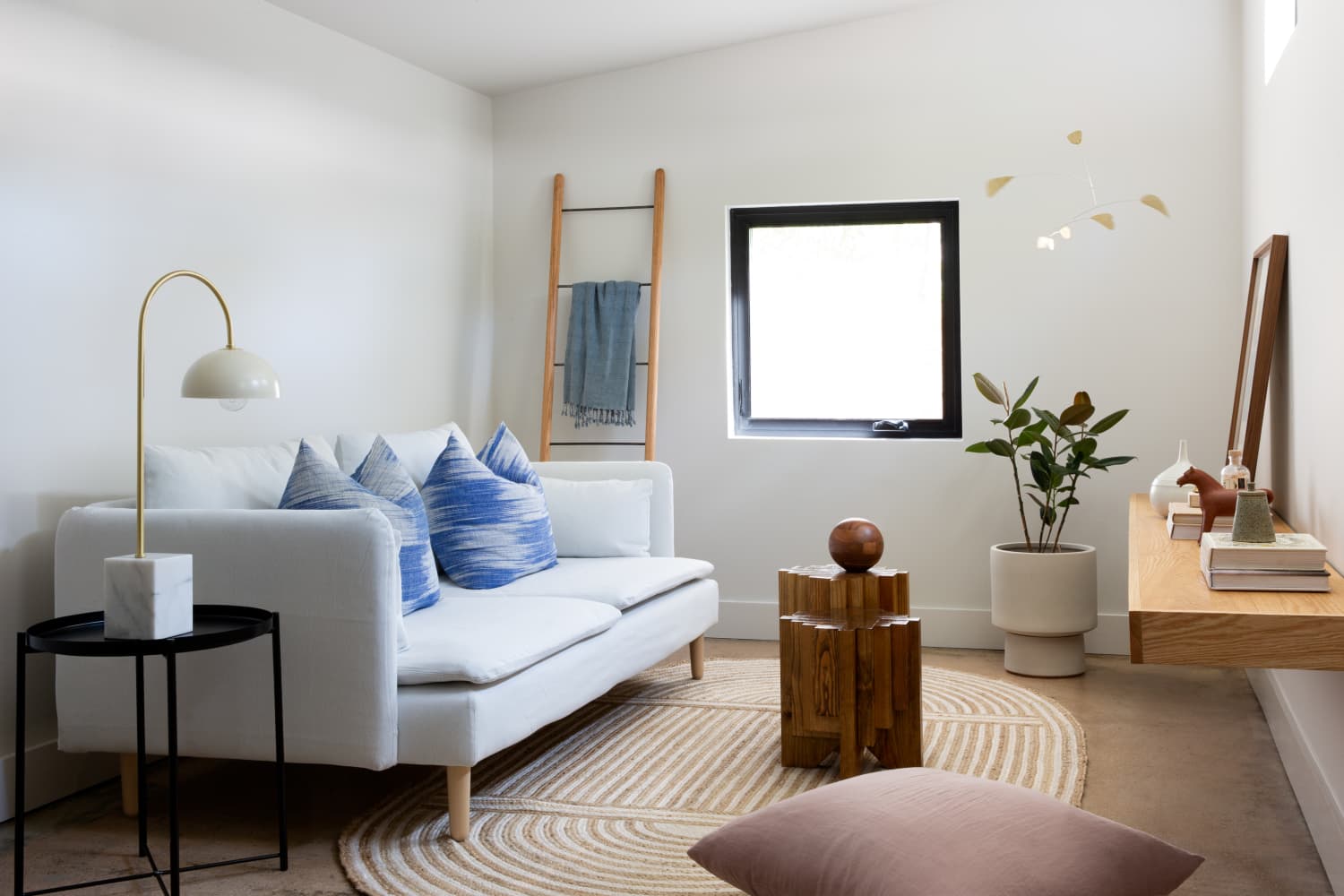 peek-inside-a-484-square-foot-house-in-texas-that-used-to-be-half-the-size-flipboard