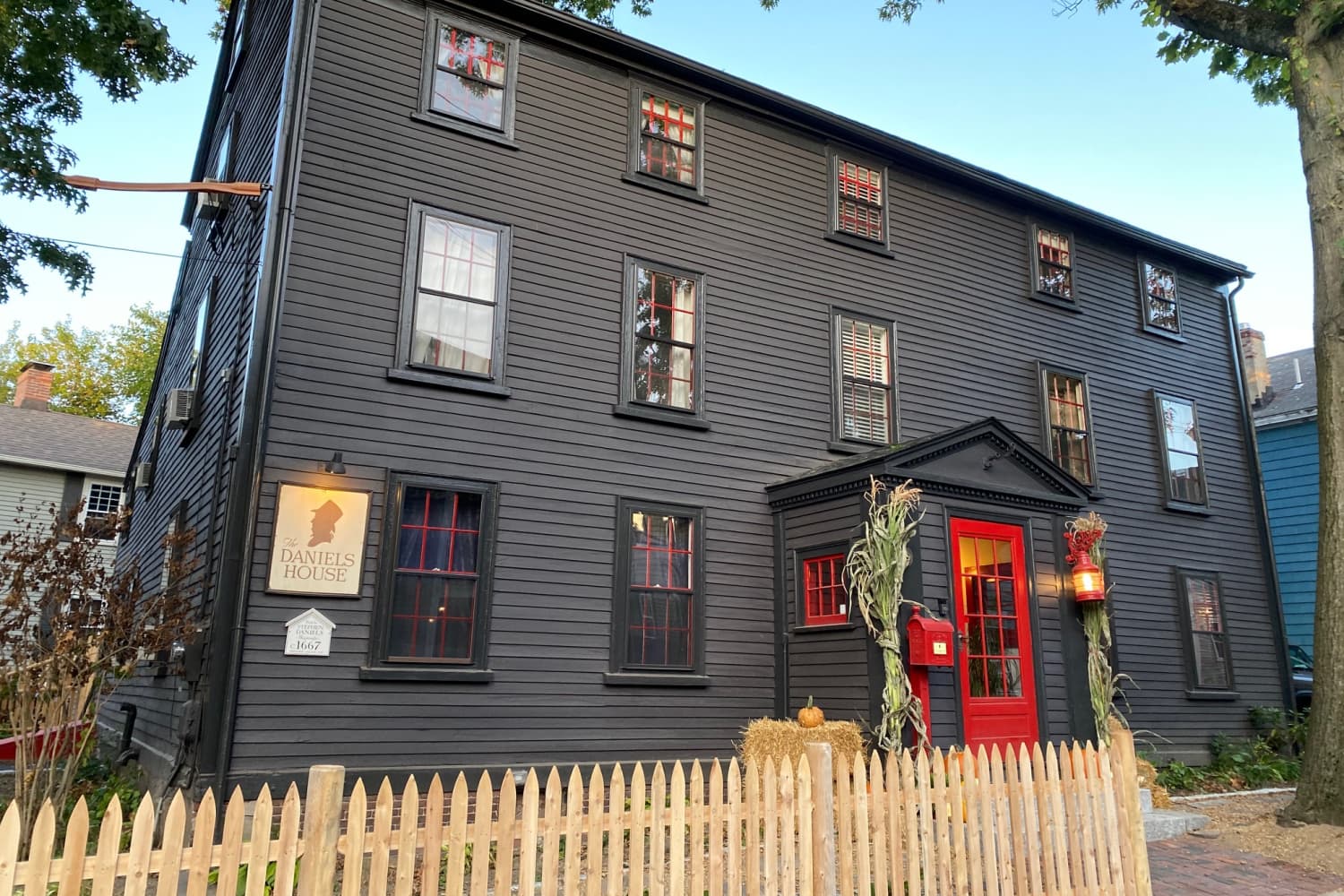 Haunted Bed and Breakfast in Salem, Massachusetts | Apartment Therapy