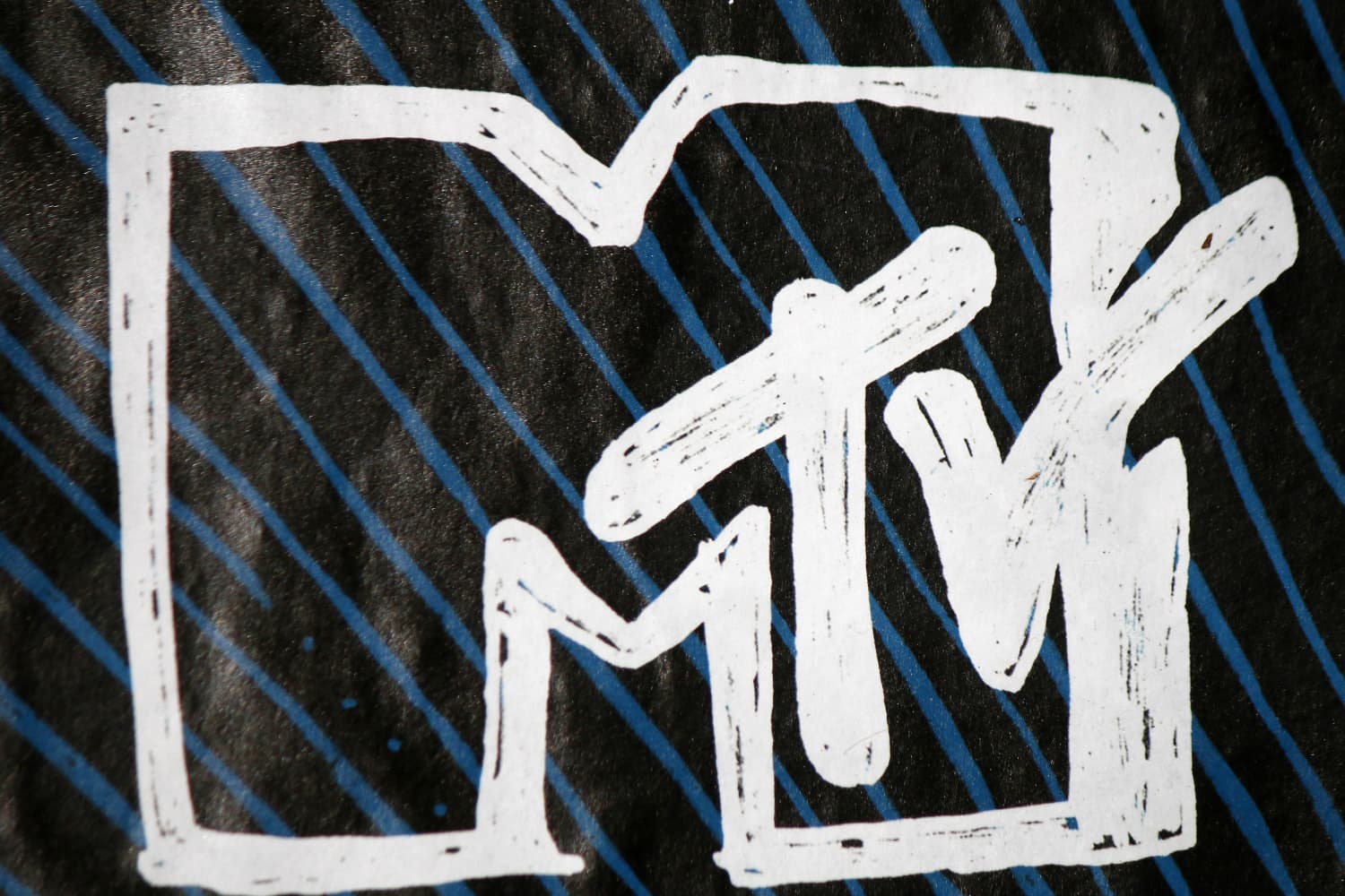 "MTV Cribs" Is Making a Comeback Apartment Therapy