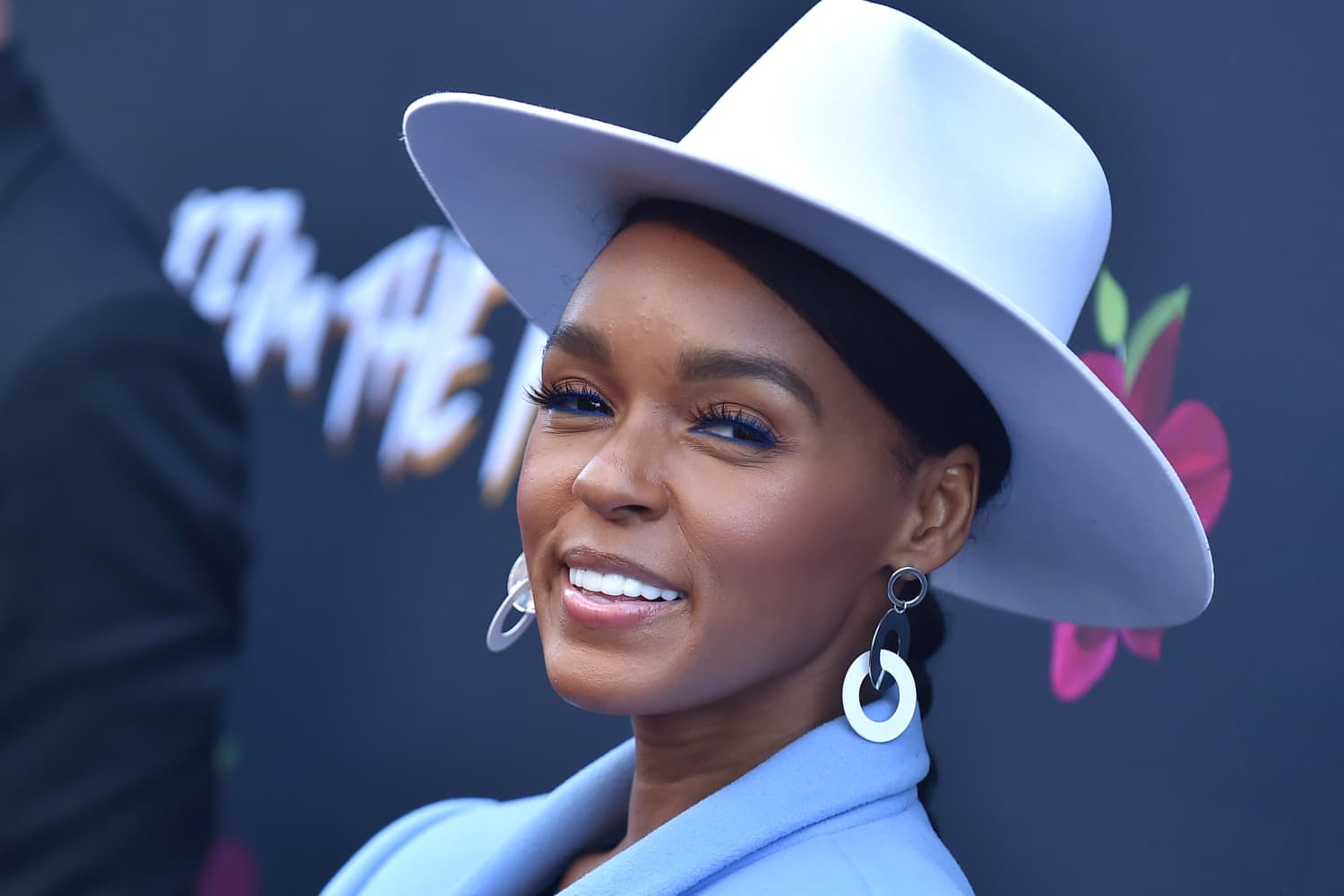 Let’s All Appreciate This Janelle Monáe-Approved “Black Hole” Rug ...