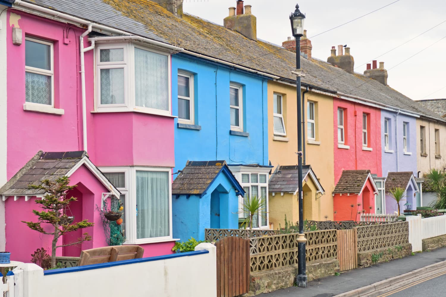 3 Front Door Styles That Instantly Age Homes
