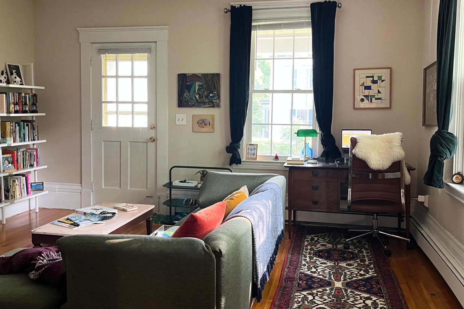 The Living Room Layout Hack That Makes My Apartment Feel Way Bigger ...