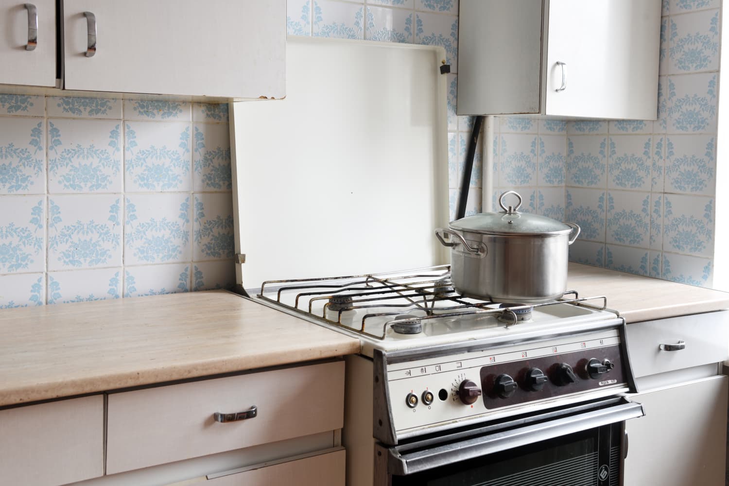 Dated Kitchen Features That Homebuyers Notice