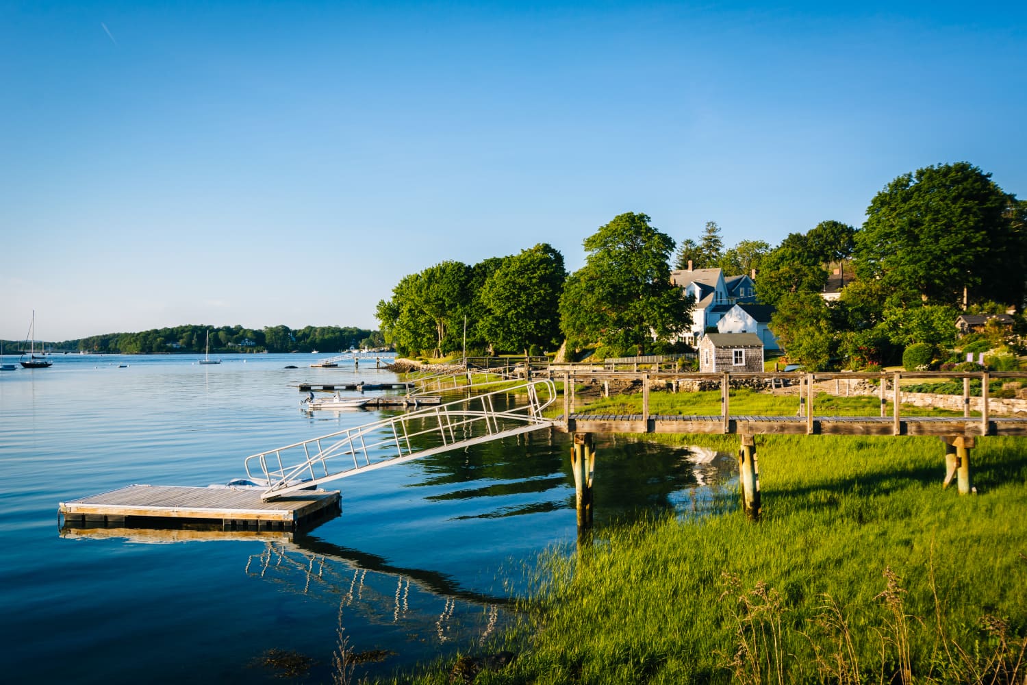 These Are the Most Affordable Lake Towns In the U.S. Apartment Therapy
