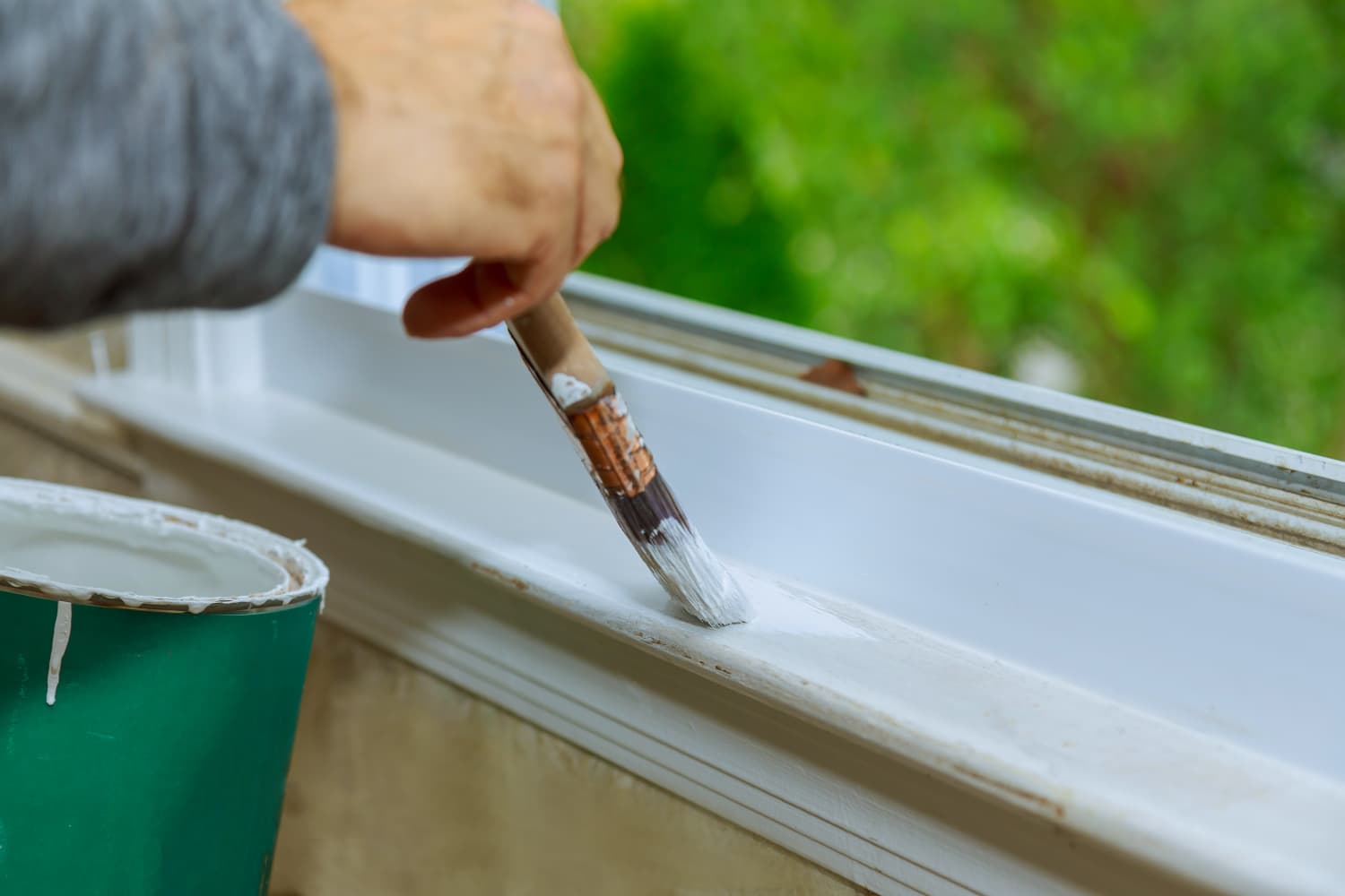 Should You Paint Trim or Leave It Natural? Here’s What 4 Real Estate