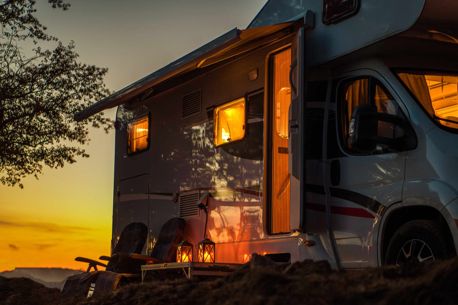 Living in an RV - 5 RV Dwellers Share the Pros & Cons | Apartment Therapy