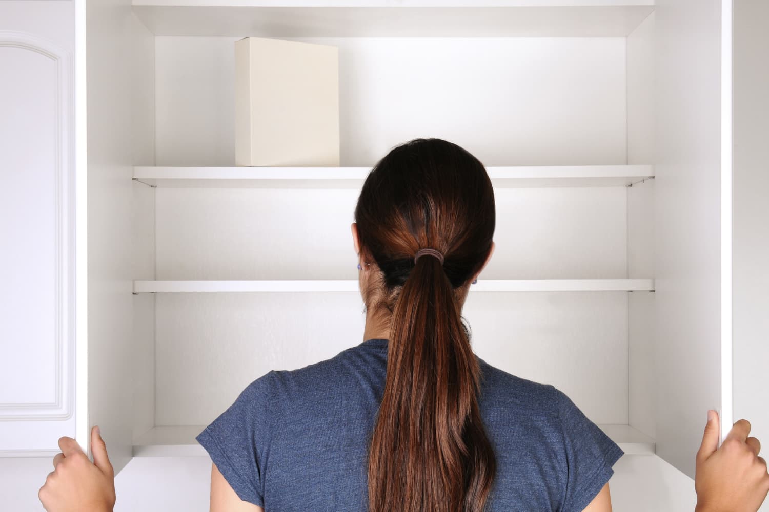 How to Max Out Storage in Your Kitchen Cabinets When You Don't Have ...