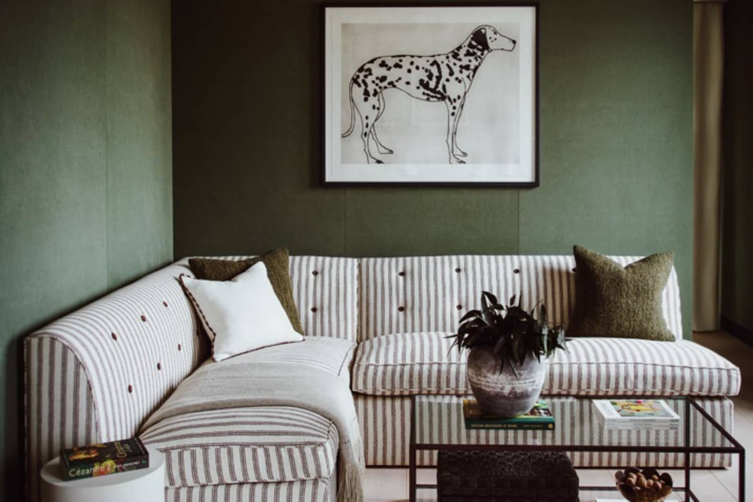 What Colors Go With Dark Green? Try These 15 Combos Apartment Therapy