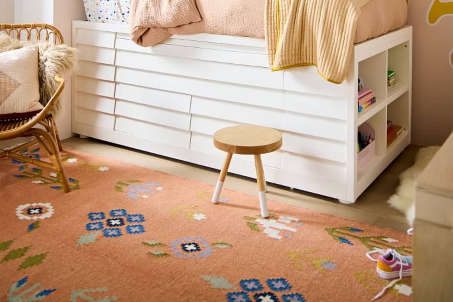 Little girl sales beds with storage