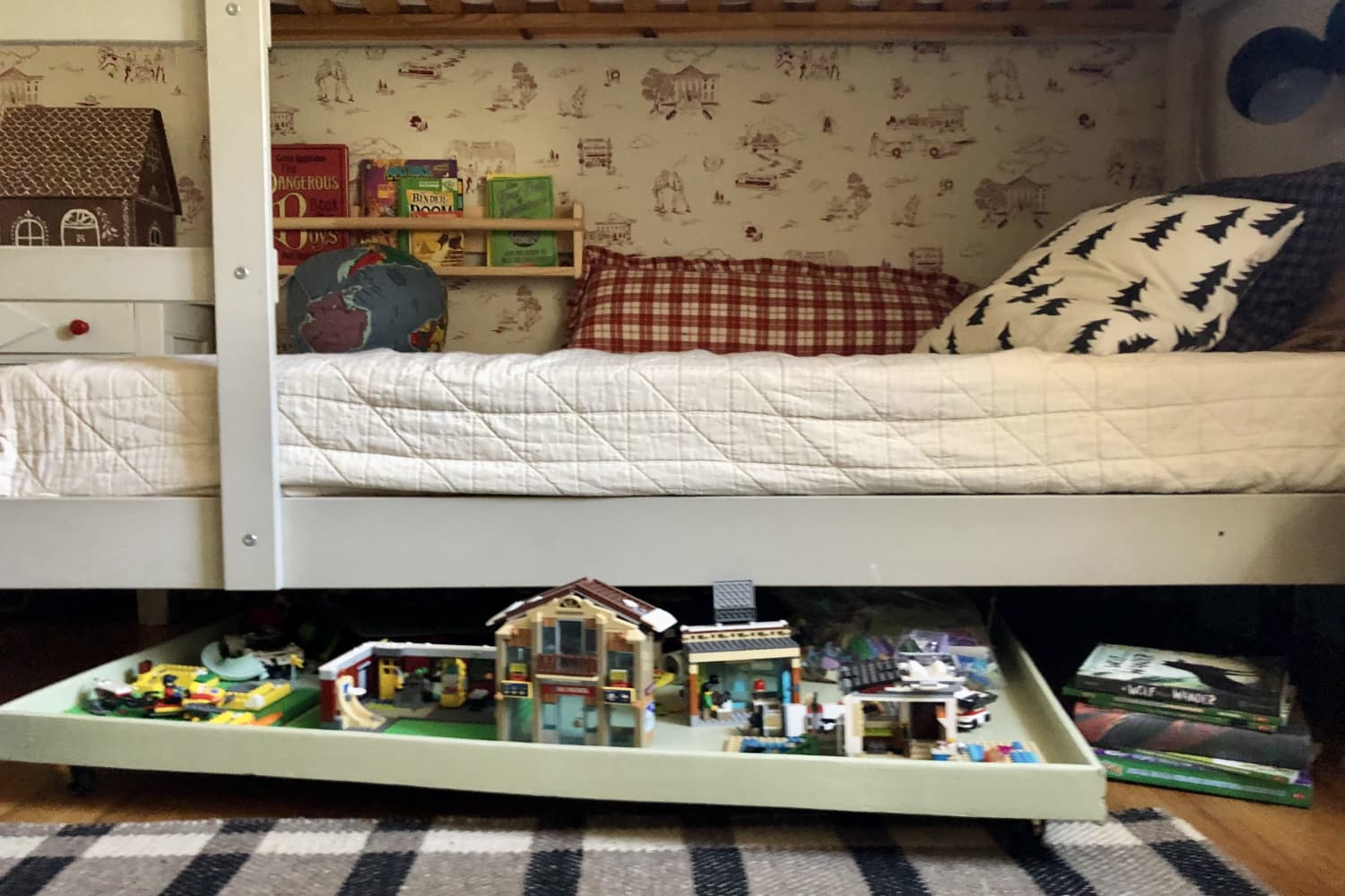 Toy storage shop under bed