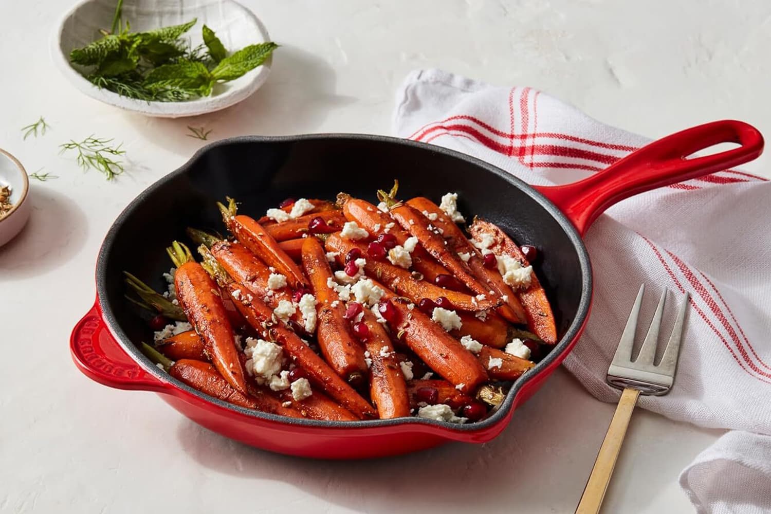 le-creuset-cast-iron-skillet-