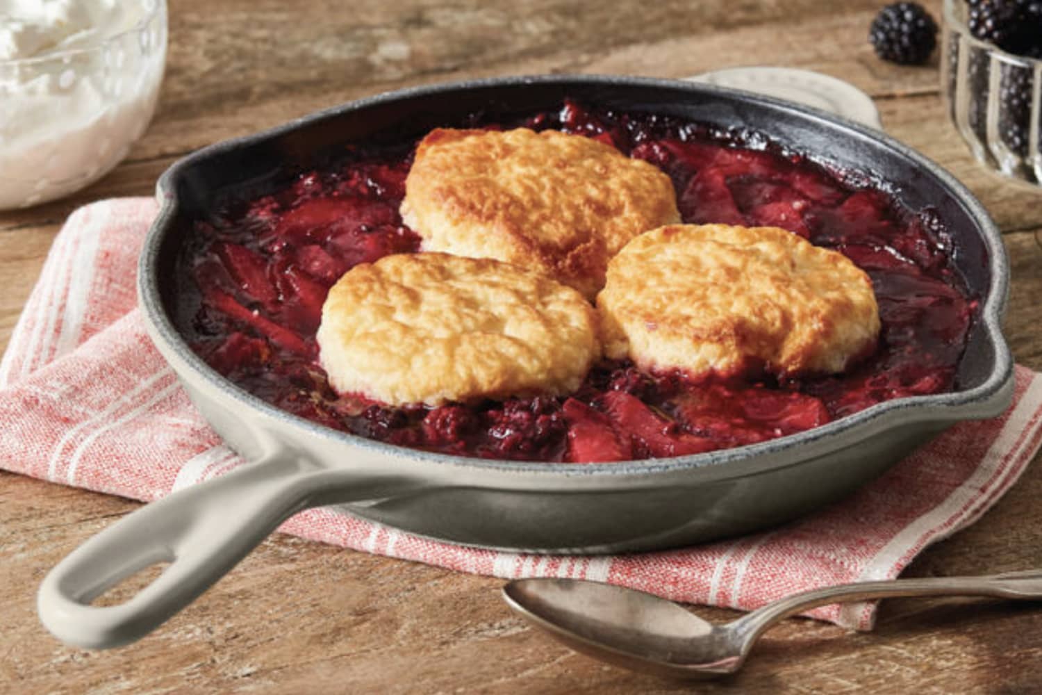Le Creuset Is Retiring This Gorgeous Color and It’s On Sale in Everything from Dutch Ovens to Bakeware (and Selling Fast!)