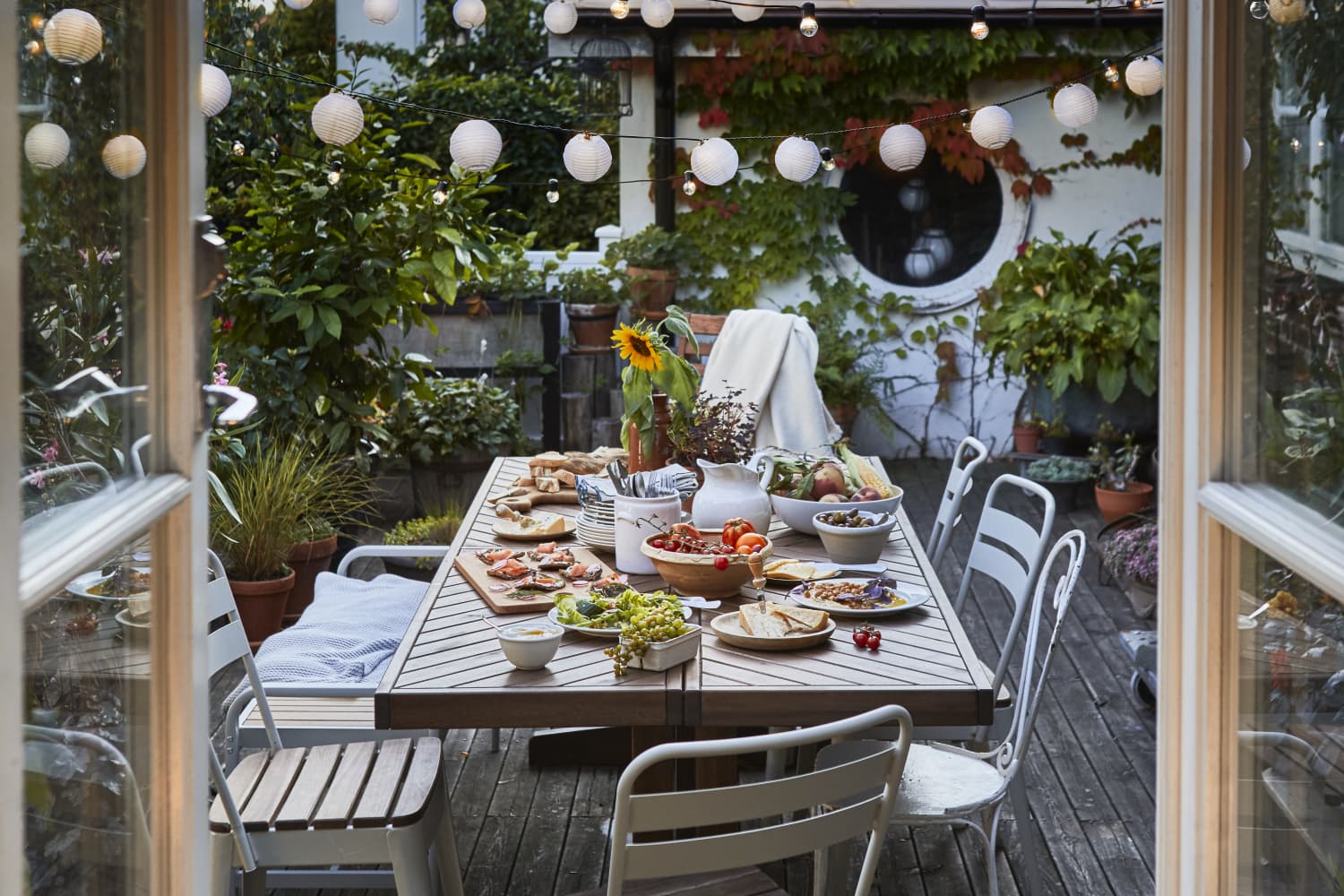 3 Ways to Elevate Your Outdoor Entertaining Space This Summer