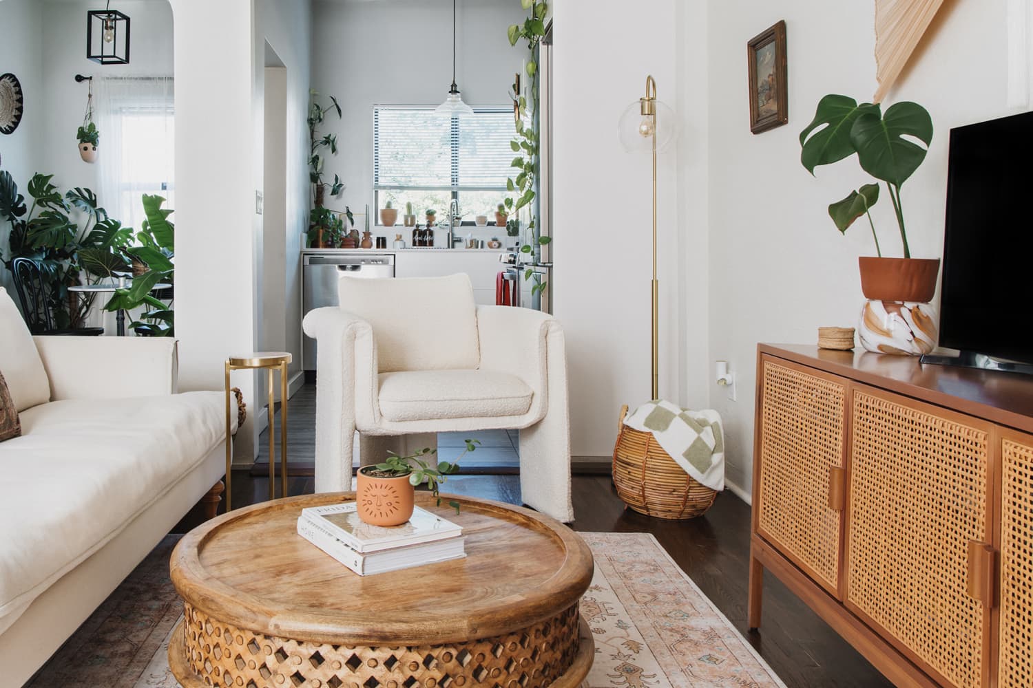 This Sunny California Home Got a Whole New Summer Vibe with Just a Few ...