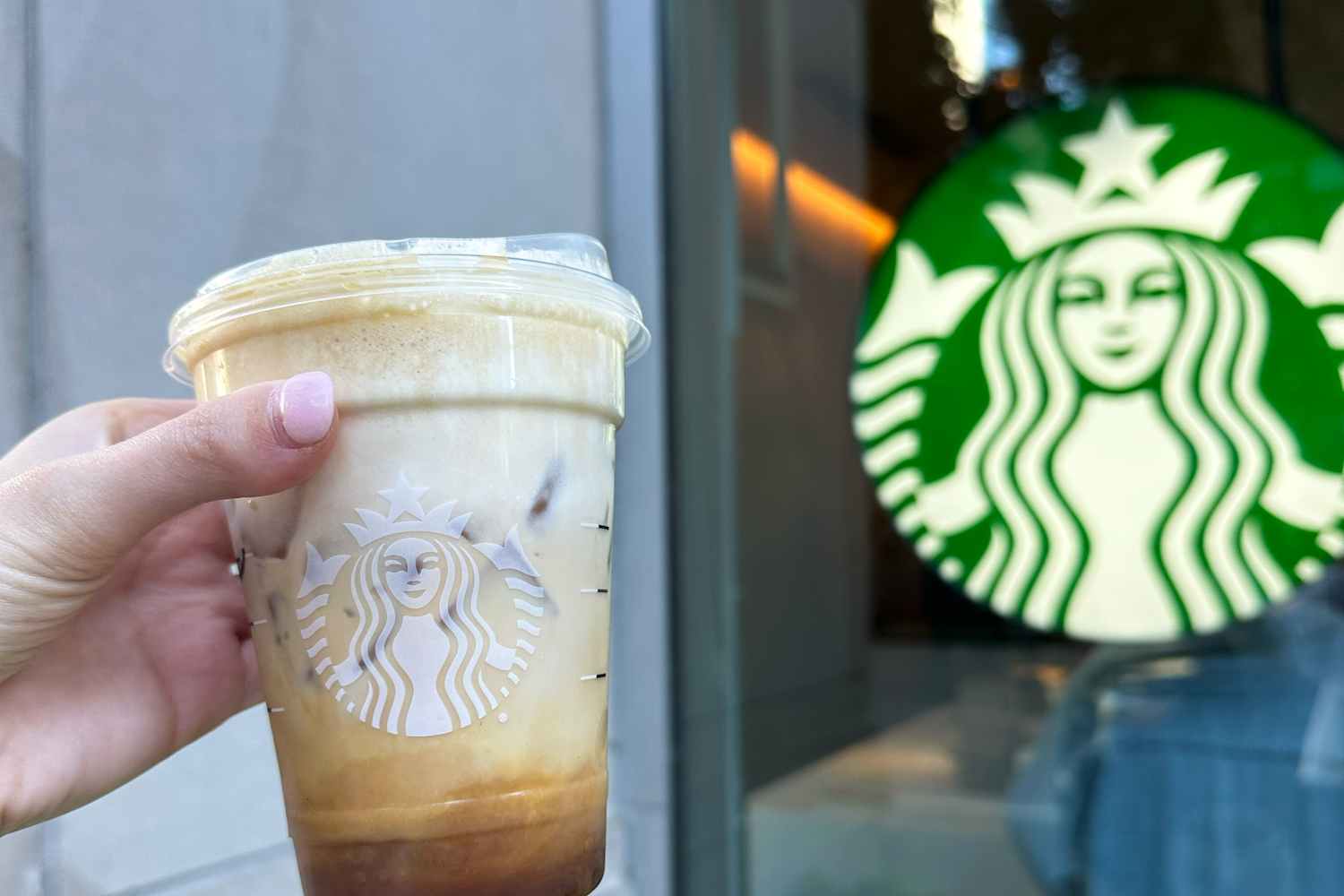 12 Starbucks Off-Menu Drinks You'll Definitely Want to Order | Dorm Therapy