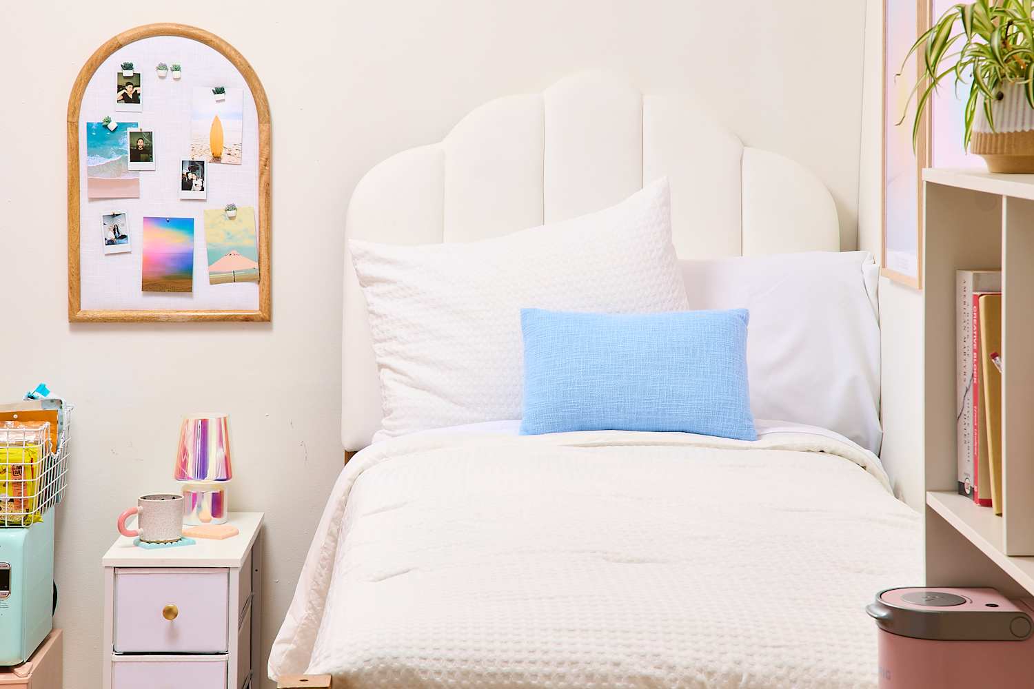 What to Bring to a College Bed to Make It Super Comfortable Dorm