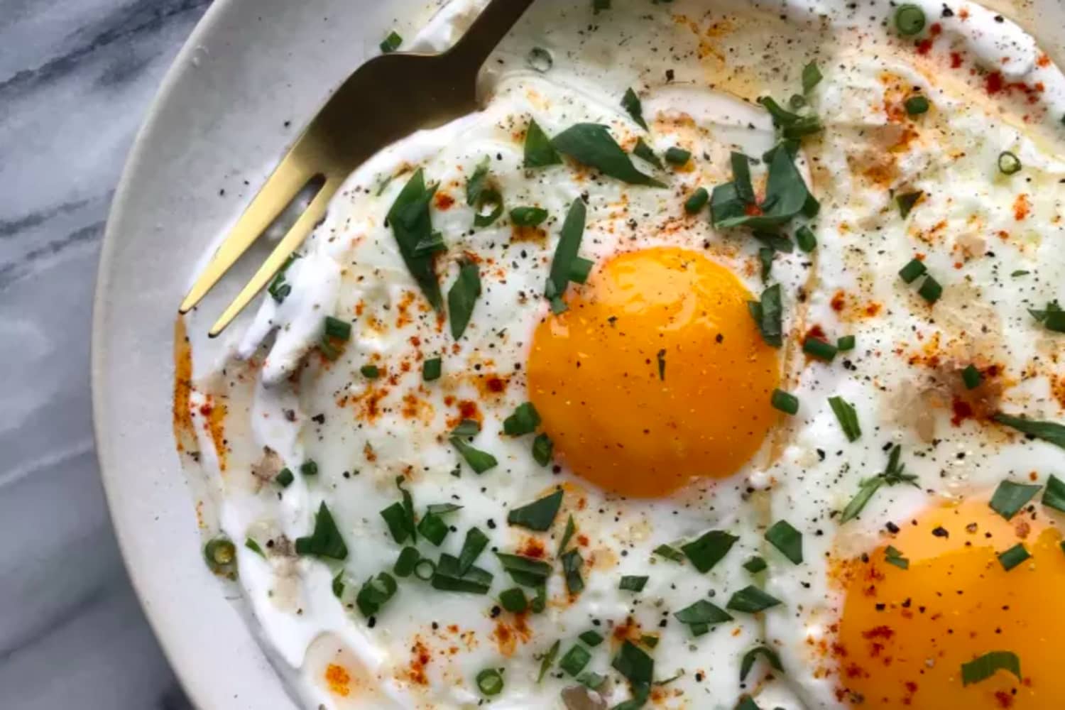 How to Fry An Egg Recipe - Love and Lemons