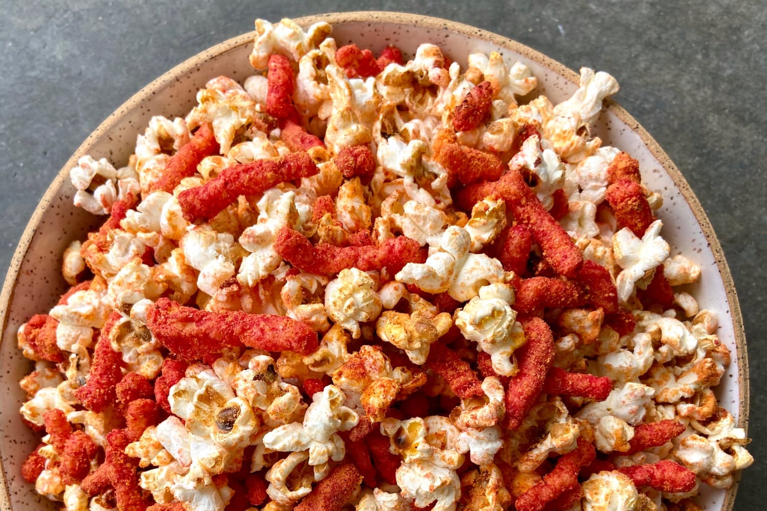 Spicy-Sweet Popcorn Snacks : Cheetos Flamin' Hot Cinnamon Sugar