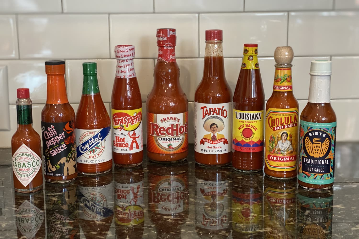 Hot Sauce Review : Six Similar Sizzling Sauces 