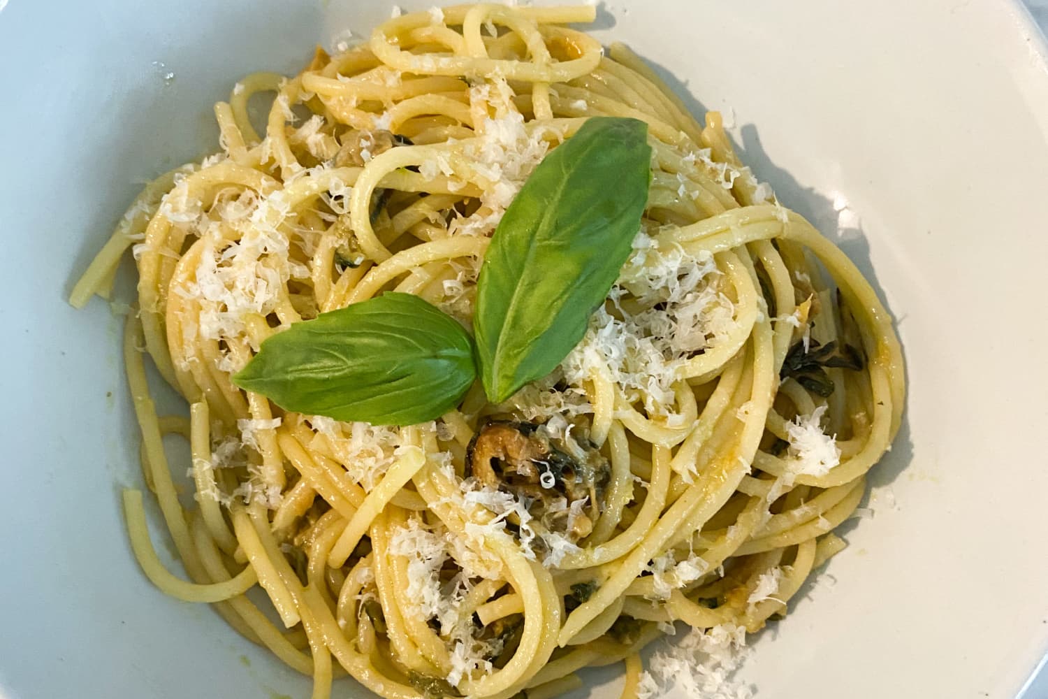 Ich habe Stanley Tuccis Rezept für Zucchini-Pasta ausprobiert und bereue ...