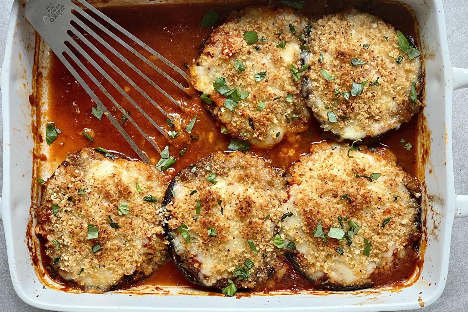 This “Way Easier” Version of Chicken Parm Is My New Favorite Dinner