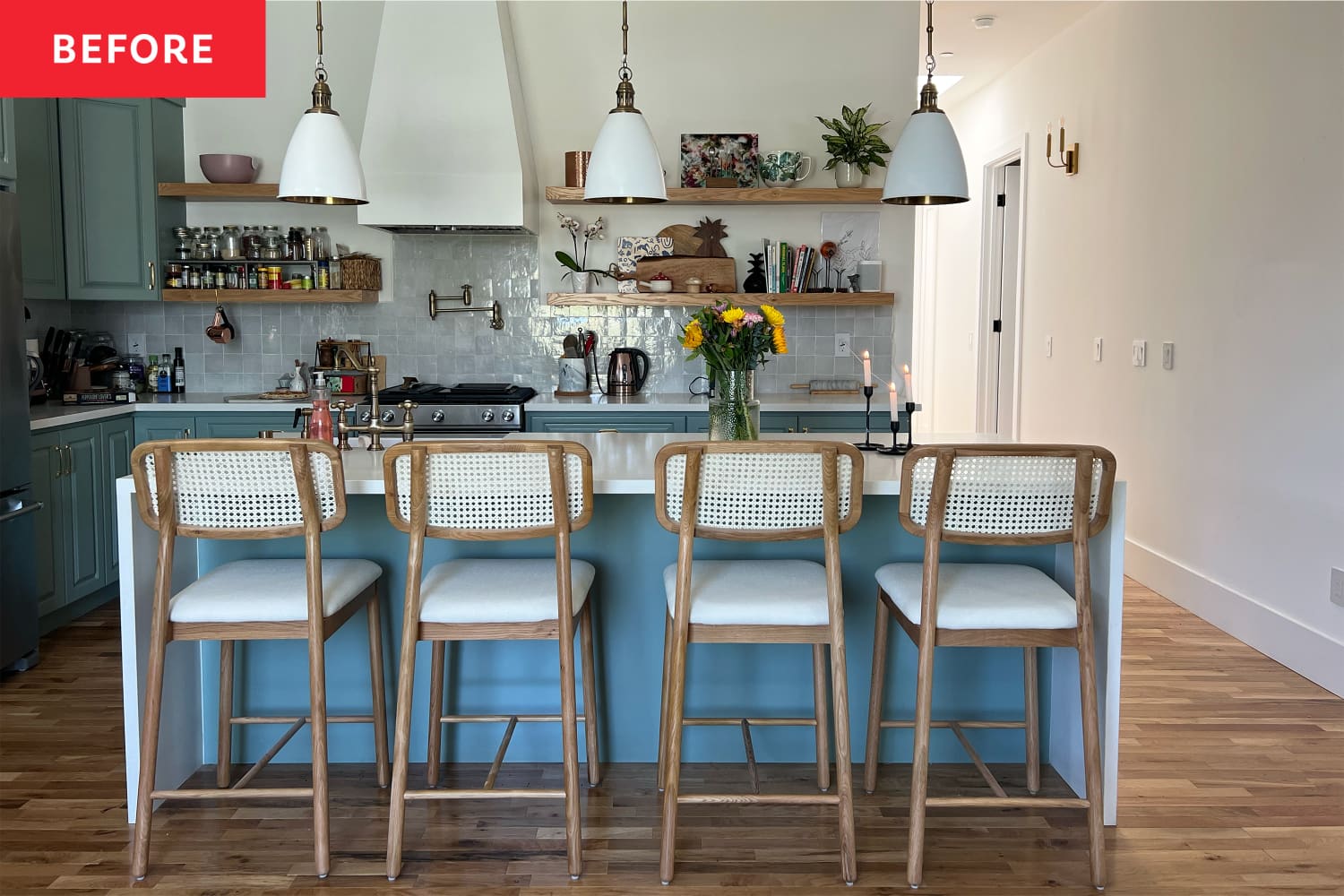Before & After: Purple Cabinets (and Walls!) Bring “Garden in Bloom” Vibes to a Plain Kitchen