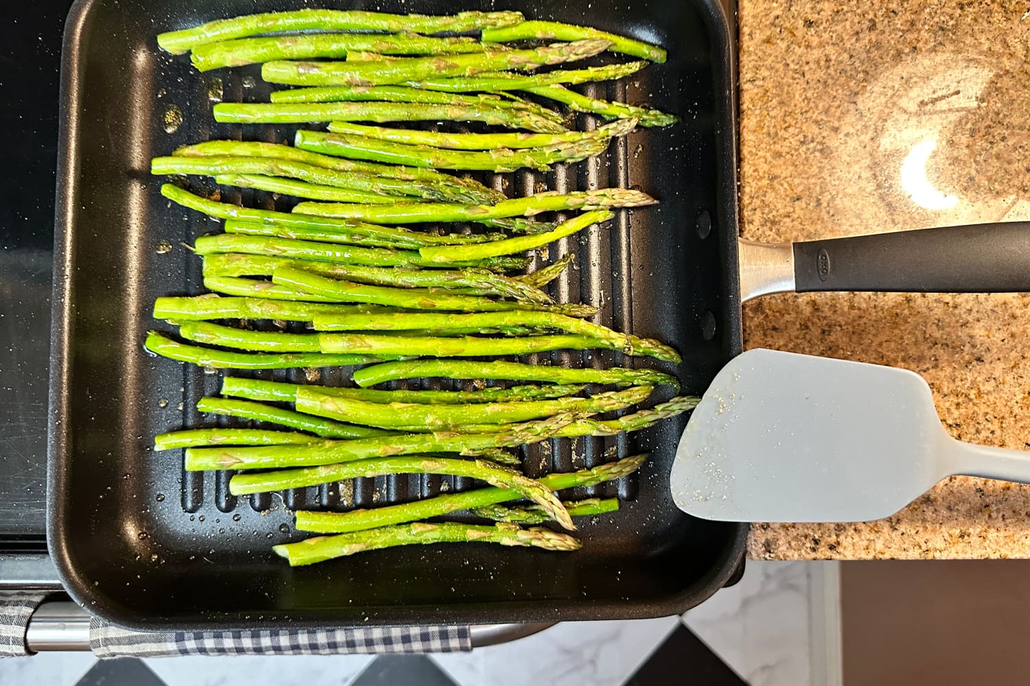 I Never Thought I Needed a Grill Pan, But the OXO “Great” Grill Pan Completely Changed My Mind