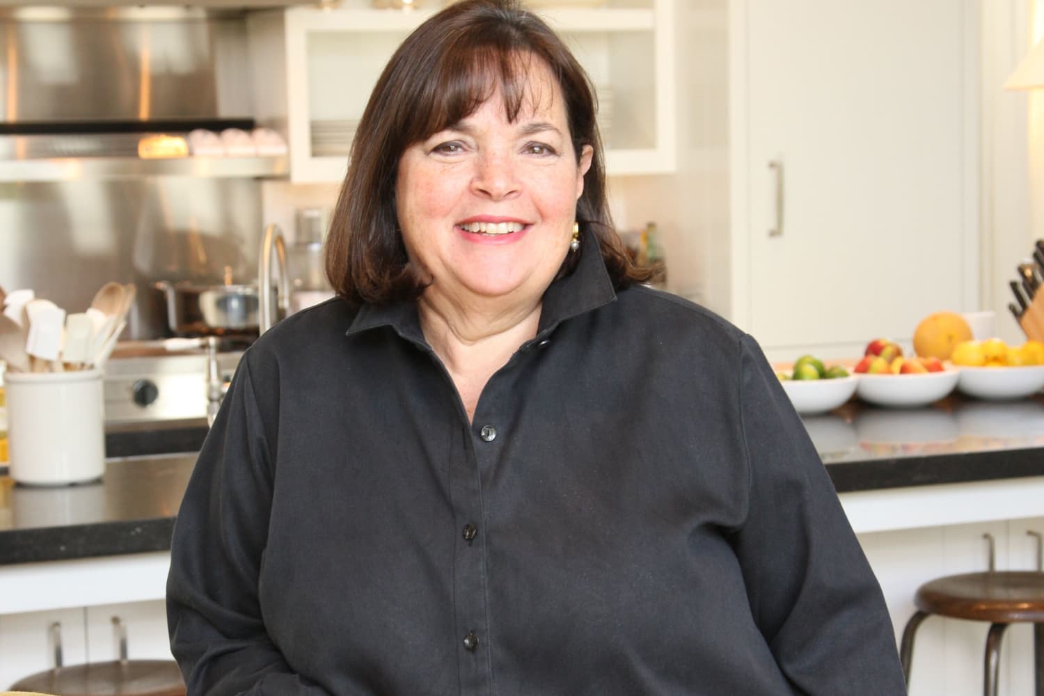 Why Ina Garten's White Lampshades Are a Smart Design Choice | Apartment ...