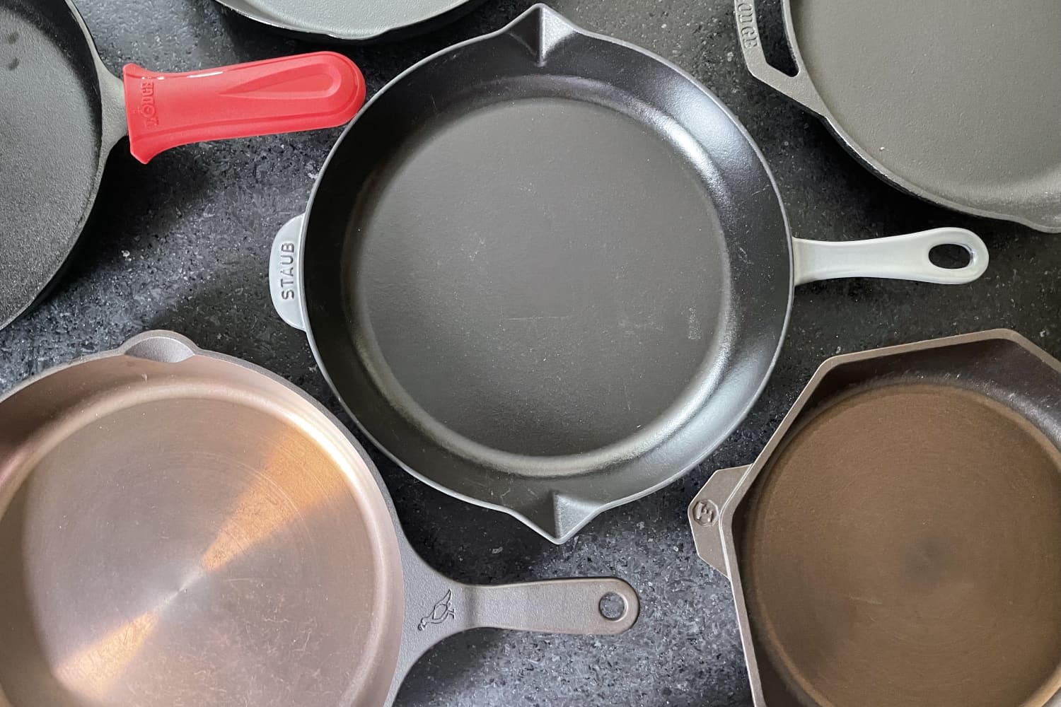 FoodWireDaily — Chefs Agree: These Are the 5 Best Cast Iron Skillets (Starting at $30)