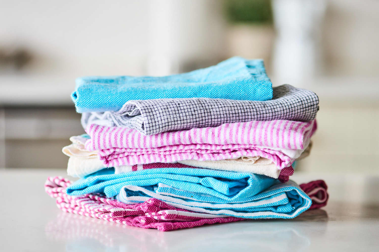 The Best Way To Store Kitchen Towels