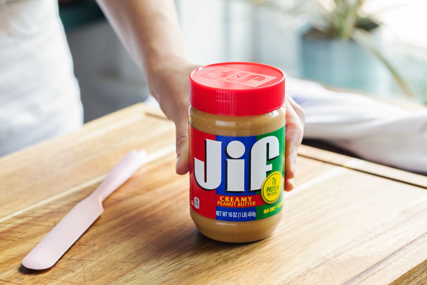 The First Thing to Do with a New Jar of Peanut Butter