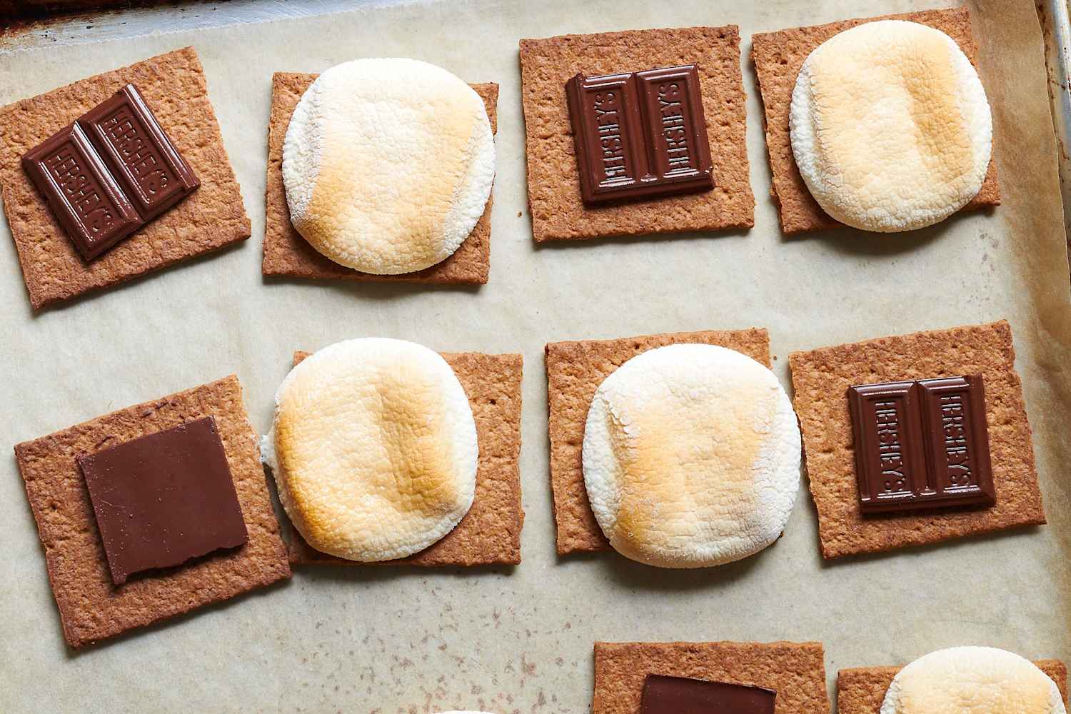 Dieser 3-Zutaten-Ofen-S'mores-Hack ist die einzige Art ...