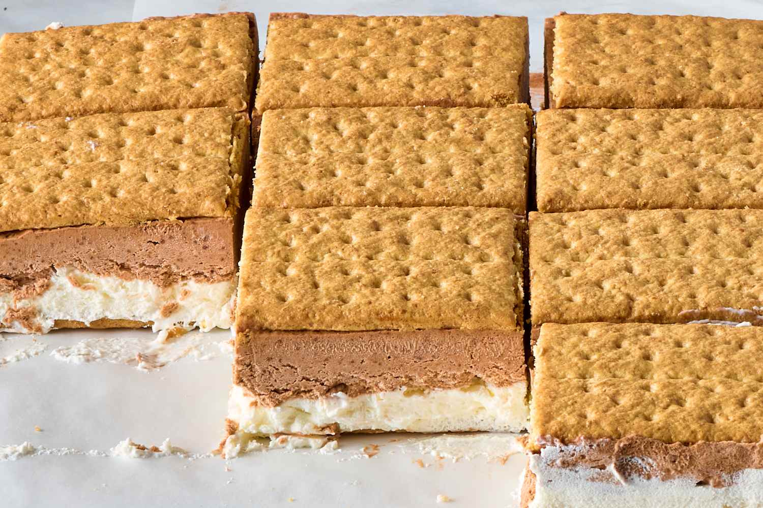 Diese „S’mores-Riegel“ ohne Backen sind so gut, dass ich sie den ganzen ...