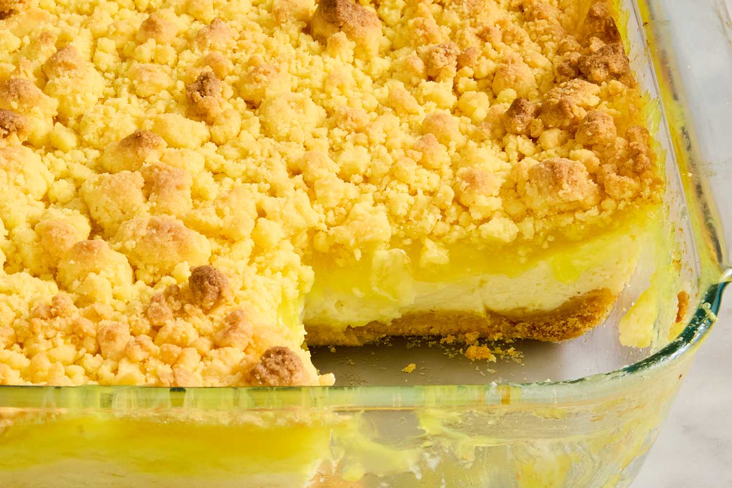 14 Irresistible Lemon Cream Cheese Dump Cake Recipes