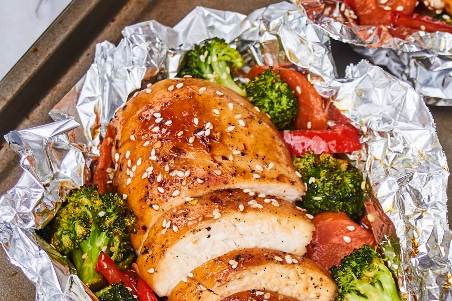 Heavy Duty Household Oven Baking Barbecue Chicken Aluminum Foil Paper Roll  - China Aluminum Foil Roll, Food Aluminum Foil