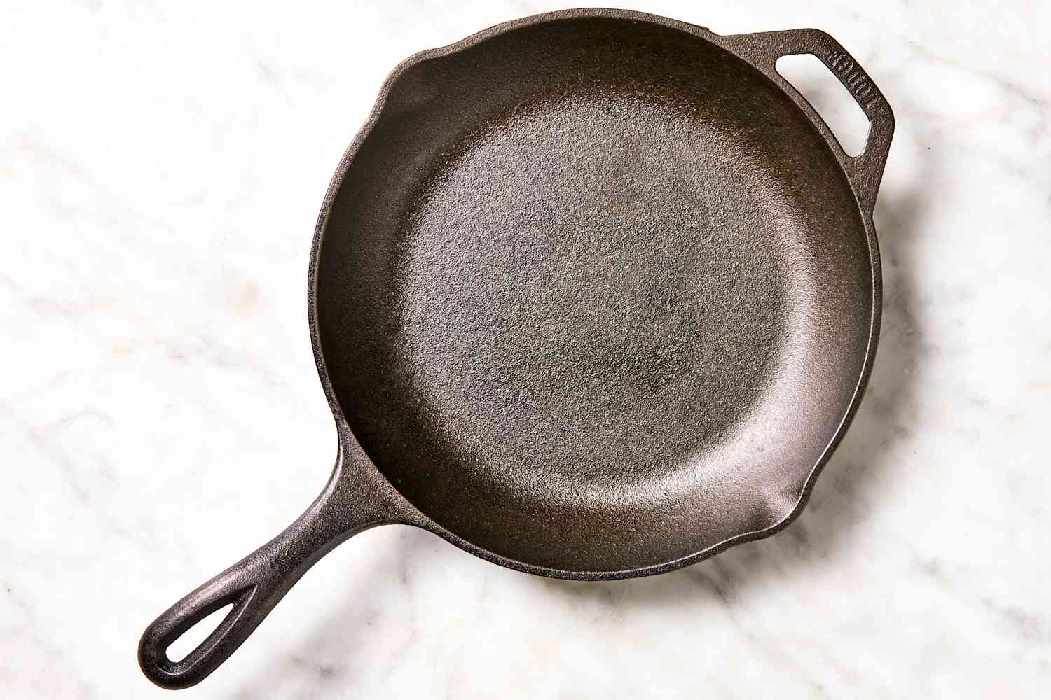 Lodge’s Dolly PartonThemed CastIron Skillet Is on Sale The Kitchn