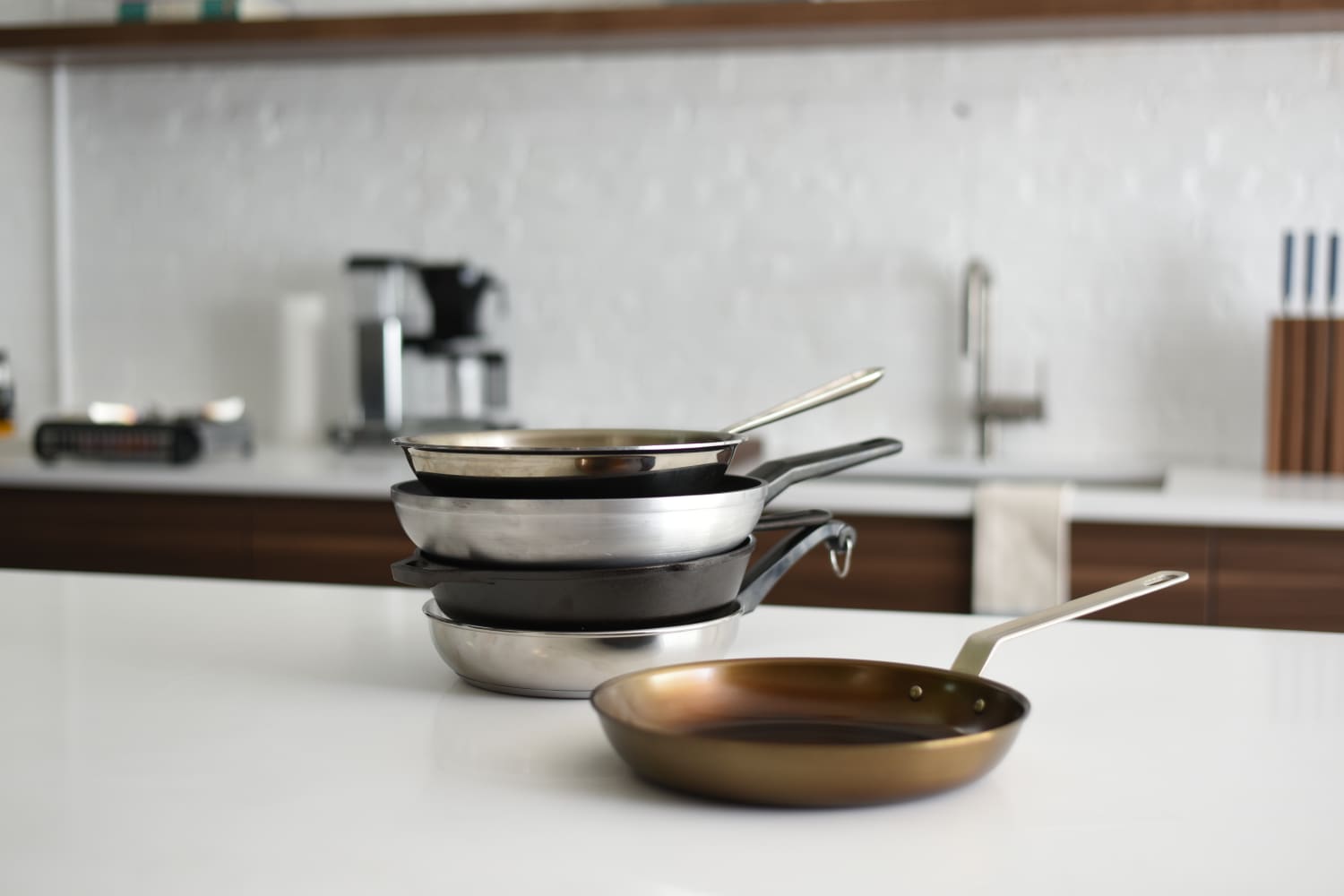The Misen Carbon Steel Pan Just Might Be the One Nonstick Skillet