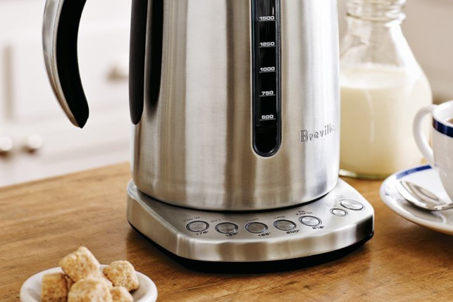 How does electric water kettle work