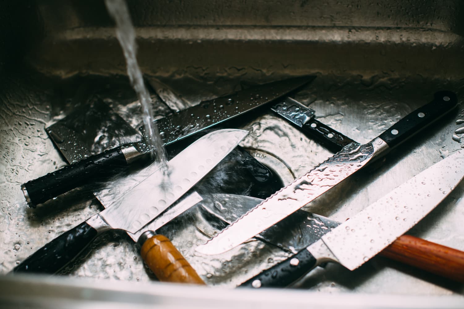 How to Wash A Knife